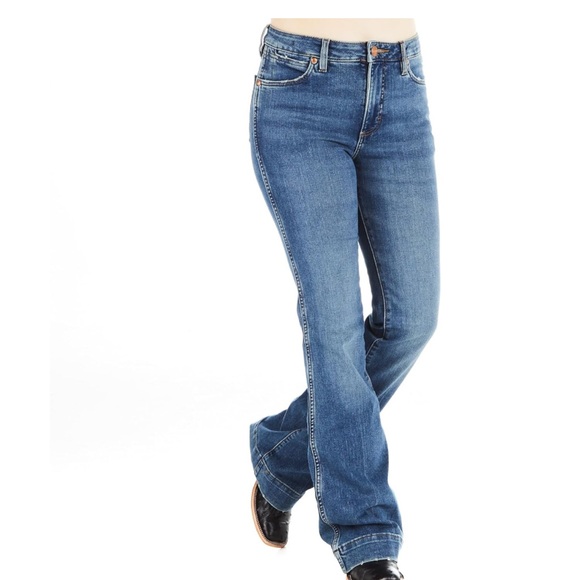 NWOT Wrangler Retro High Rise Bailey Bootcut Trouser Jeans Dark Wash 26x32 - Picture 2 of 11